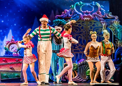 Акробати, Cirque du soleil, Показати Різдво, Gaylord пальми, Орландо, Флорида, цукерка