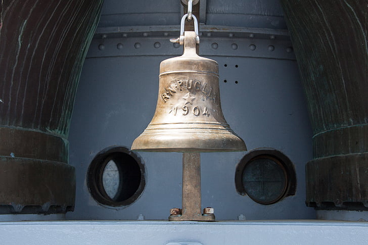aluksen bell, 1904, laivan kantta, venttiilit, Puglia, Cruiser, Italian merivoimat