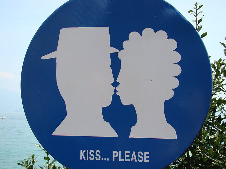 kiss, bord, sign, love, couple, kissing, romantic