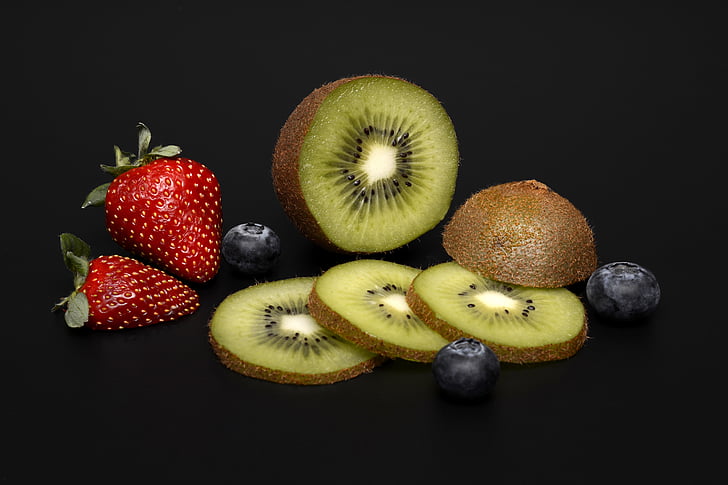 jordgubbar, blåbär, Kiwi, friska, frukter, vitaminer, mat