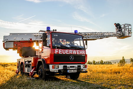 fuego, escalera giratoria, camión de bomberos, Jefe de rescate, escalera, Metz, rescate