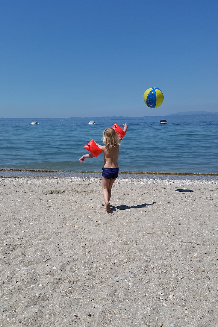 Urlaub, Kind, Kugel, spielen, Strand, Sand, Wasser