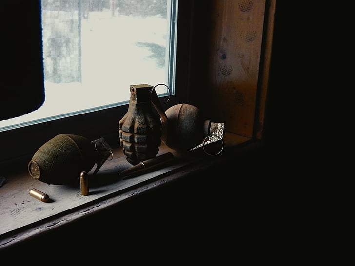grenade à main, Grenade, balles, rebord de fenêtre, 3D art, mélangeur, Render