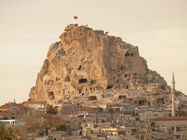 Uçhisar (Uchisar), tüf taş konutlar, Kapadokya, Nevşehir, Türkiye, Rock daireler, Güvercin Vadisi