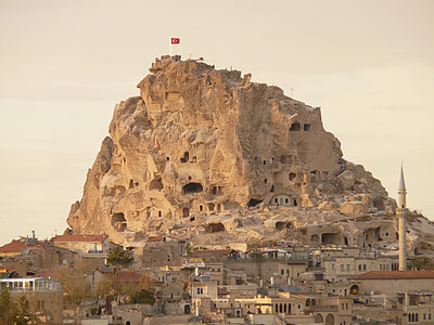 Uchisar, tufas akmens gyvenamųjų patalpų, Kapadokija, Nevsehir, Turkija, roko apartamentai, balandžių slėnio
