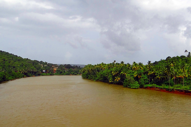 fiume di Terekhol, teracol, marea, Ghati occidentali, colline, Goa, India