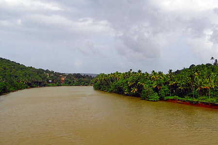 Река terekhol, teracol, приливные, Западные Гаты, холмы, Гоа, Индия