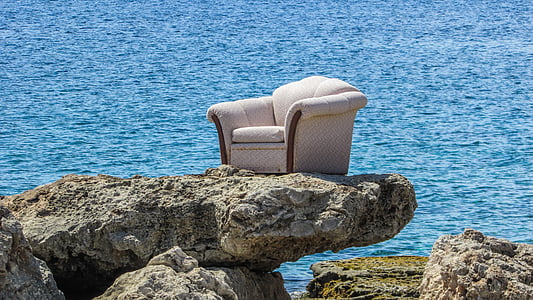 fauteuil, plage, drôle, étrange, surréaliste, Chypre, xylofagou