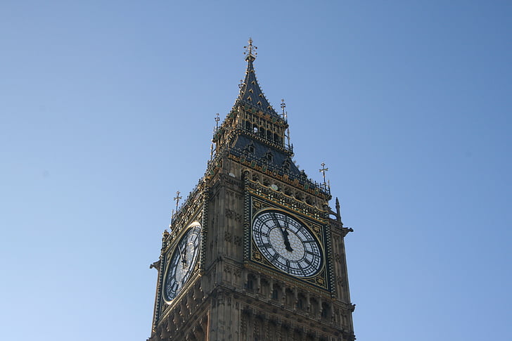 Londýn, budova, hodiny, veža kostola, modrá obloha