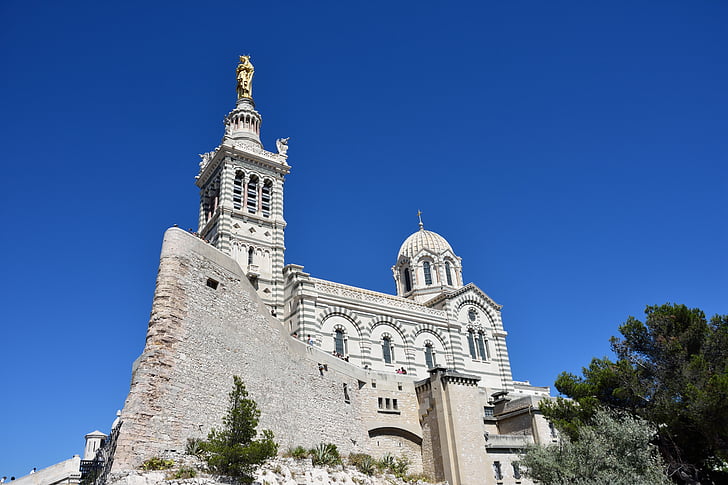 Marseille, Notre-dame-de-la-garde, blauwe hemel