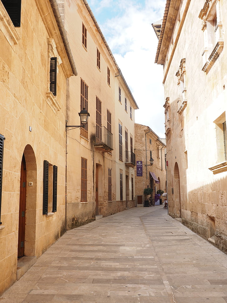 Alley, veien, Alcudia, Mallorca, hjem, rad av hus, hus fasader