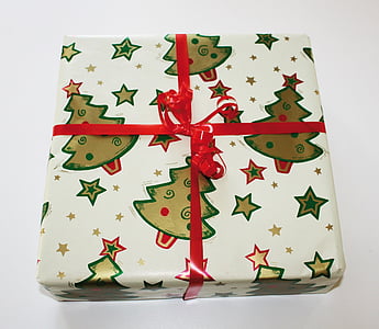 dárek, Dárkové balení, svátek, Vánoční, Veselé Vánoce, pozdravy, červený balíček