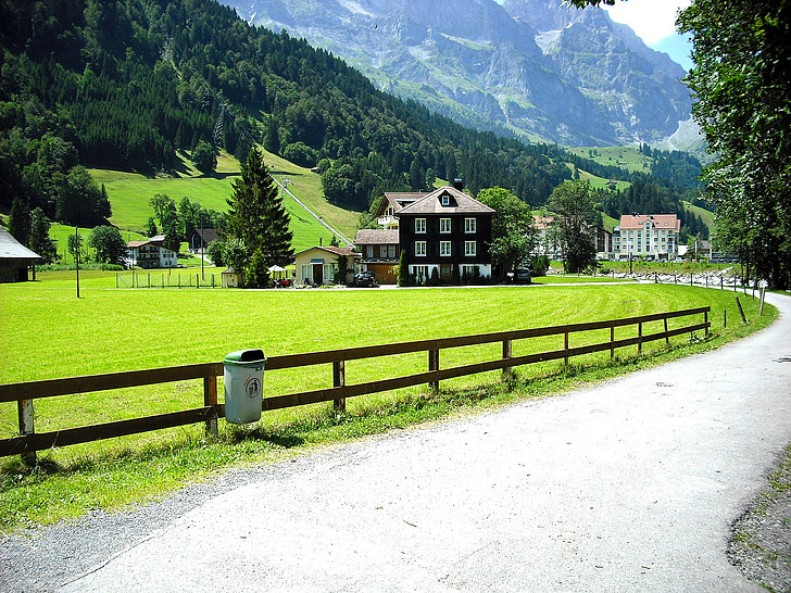 estrada de aldeia, casa nas montanhas, Swiss, Lucerna, Suíça, estrada de aldeia, cenário