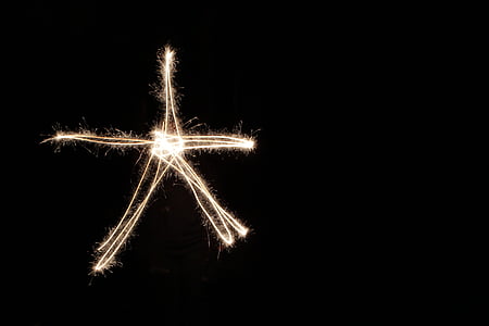 sparkler, ánh sáng nghệ thuật, ngôi sao, đêm, bắn pháo hoa - người đàn ông được thực hiện đối tượng, Lễ kỷ niệm, Fire - hiện tượng tự nhiên