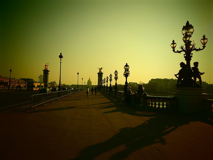 Pariz, Francija, svoje, most
