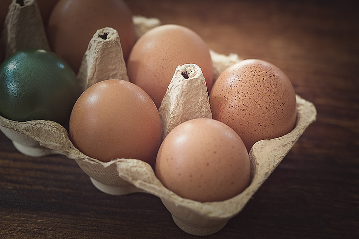 muna, Kanamunad, pruun, värvilised, lihavõttemunad, muna kasti, muna karbis