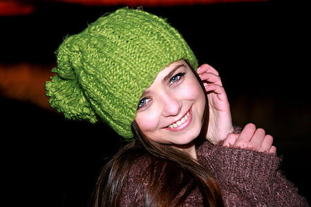 Κορίτσι, ηλιοβασίλεμα, το βράδυ, πράσινα μάτια, καπέλο, ουρανός, πράσινο