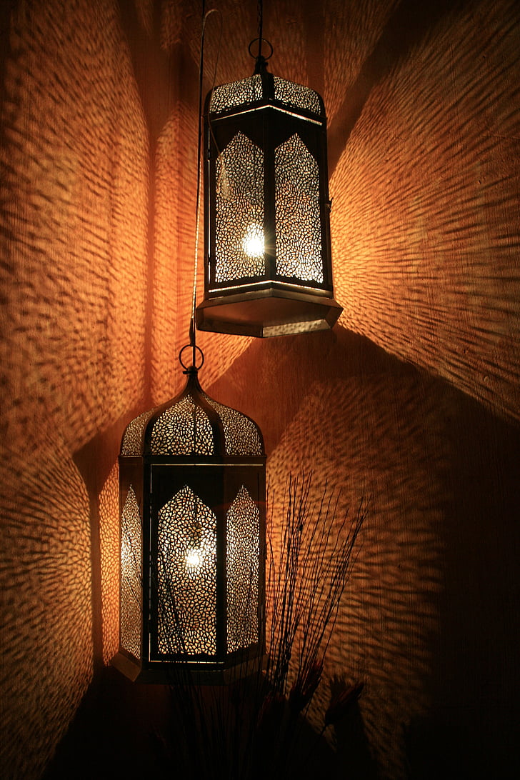 lyktor, lampor, dekorativa, diffust ljus, reflekterande ljus, interiör, väggen
