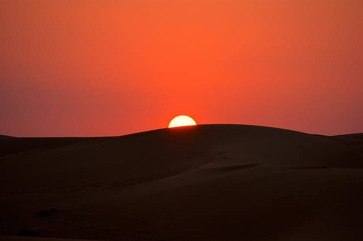 พระอาทิตย์ตก, ทะเลทราย, ทราย, เนินทราย, ดวงอาทิตย์, ภูมิทัศน์, แสงแดด