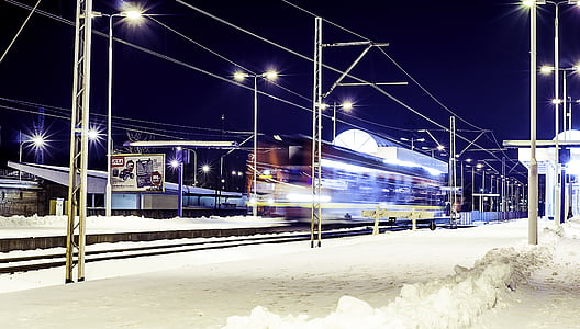 Железнодорожный вокзал, поезд, движение, Зима, скорость, Транспорт, железная дорога