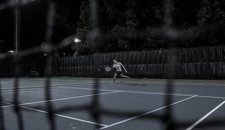 portant, gris, chemise, Holding, tennis, raquette, nuit