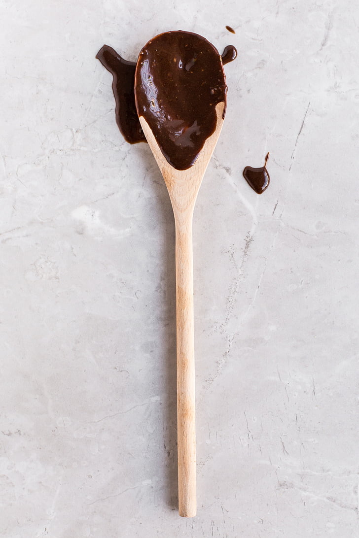 chocolate, dip, white, laddle, spoon, wood, food and drink
