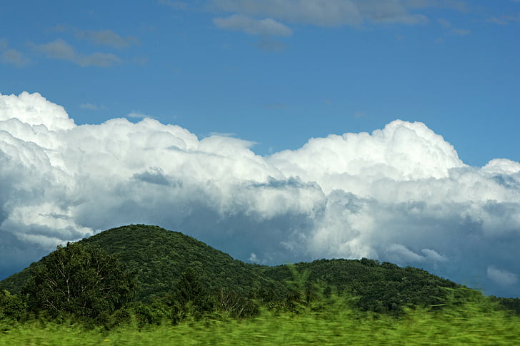 wzgórze, krajobraz, chmury