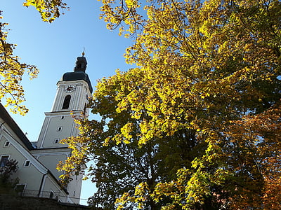 rudenį, lapai, medis, bažnyčia, dangus, mėlyna, rudenį lapija