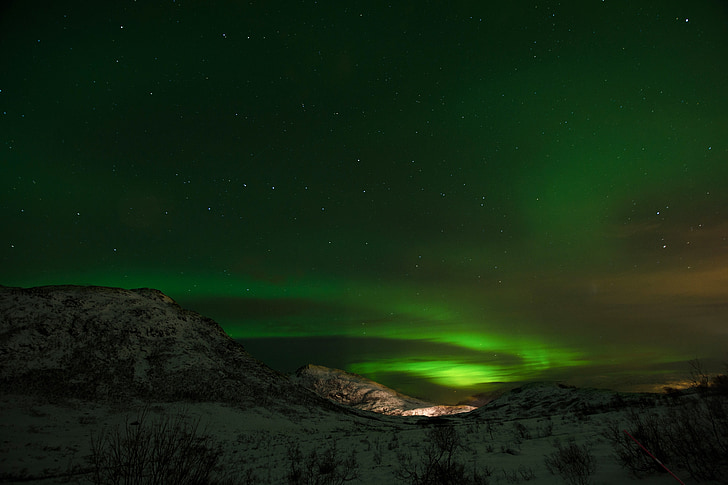 Aurora, Severní polární záře, Borealis, zelená, fenomén, Norsko, spirála