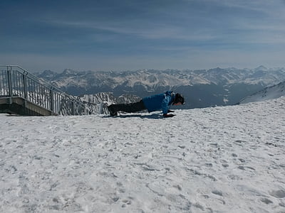 pushups, skiers, ski area, sporty, snow, cold, winter