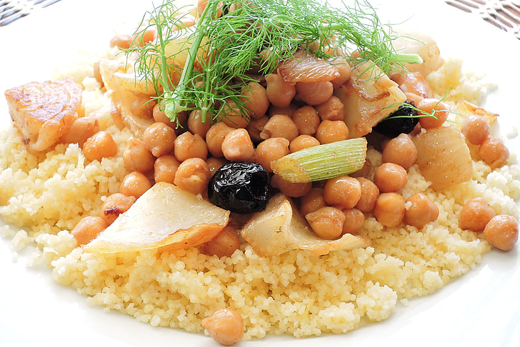 sitrus couscous, kikerter, fennikel, oliven, mat