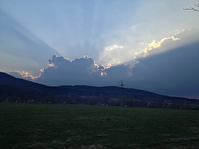 Liberec, Tjeckien, solnedgång, Sky, solen, moln