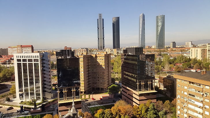 irodák, épület, felhőkarcoló, város, építészet, Madrid, városi