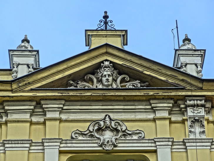 welniany rynek, Bydgoszcz, tympanum, lettelse, skulptur, arkitektur, historiske
