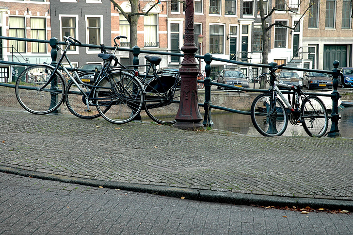 velosipēdi, velosipēds, kanāli, Amsterdam, Nīderlande