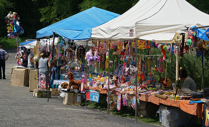fair, market stalls, town trail, colorful stalls, colorful toys