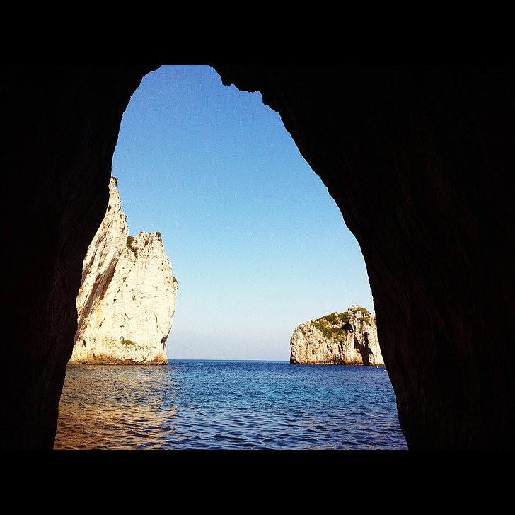 Capri, Taliansko, Amalfitánske pobrežie, Ocean, more, Prímorská krajina, Sky