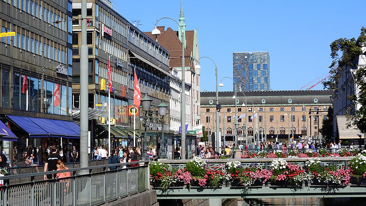Gotemburgo, rua, centro da cidade, Suécia, dia da semana