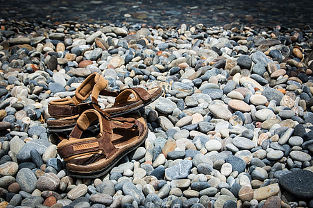 sandales, vasaras, svētku dienas, kurpes, pludmale, akmeņi, brīvdiena
