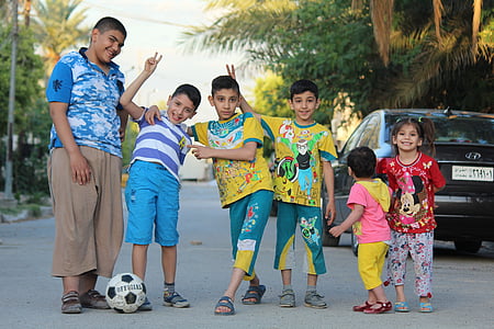 Lapsepõlv, poisid, mängib, noor, naabruskond, Iraak, rõõmsameelne