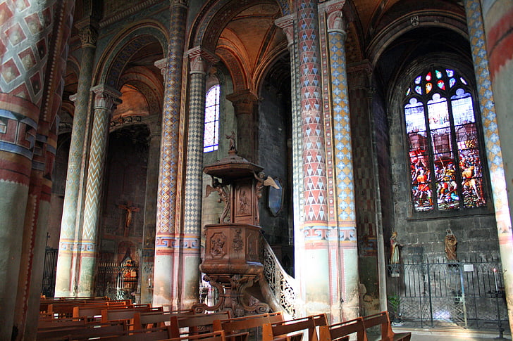 púlpit, vidrieres, interior església, pilars, columnes, religió
