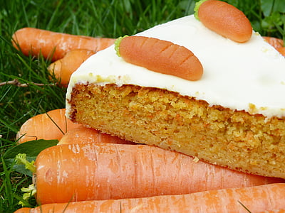 carrot cake, rüblitorte, rüblikuchen, carrots, yellow beets, meadow, grass