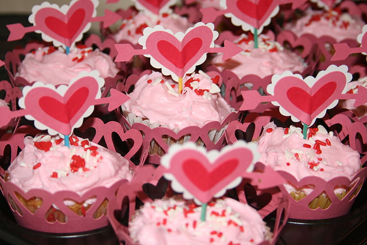 valentine's day, cupcake, heart, sweet, dessert, food, valentine