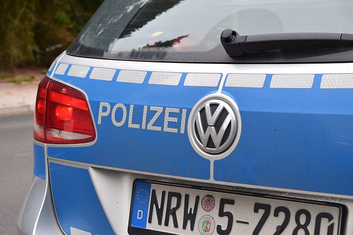 Полиция, полицейский автомобиль, патрульный автомобиль, патруль, Государственная власть, сотрудники полиции, Германия