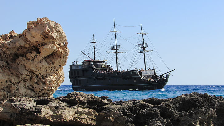 piratenschip, zwarte parel, zeilboot, Vintage, zee, rotsachtige kust, golven