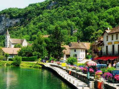 chanaz, Francúzsko, Village, rieka, odrazy, kvety, turistov