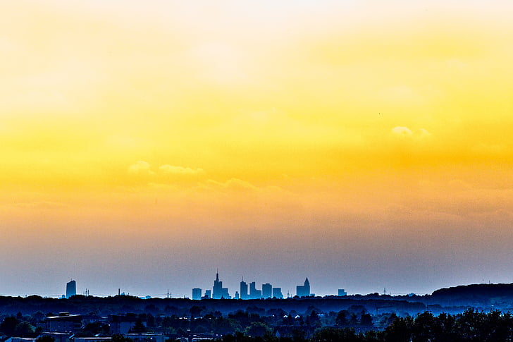 Frankfurt, sol, linha do horizonte, céu, nuvens, arquitetura, edifício