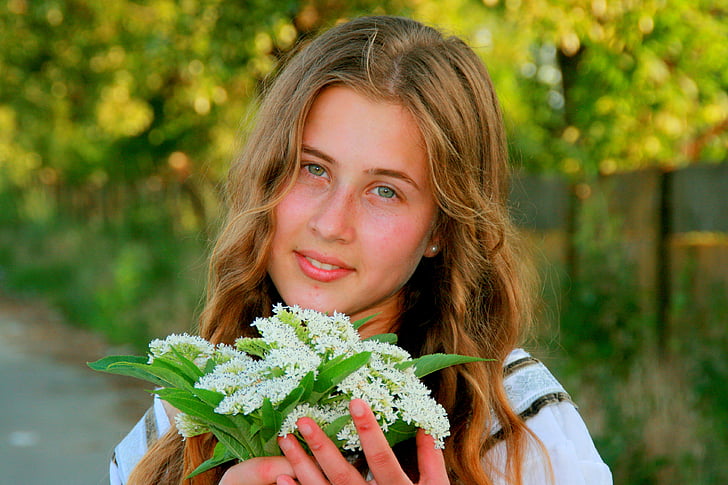 girl, green eyes, portrait, bouquet, beauty
