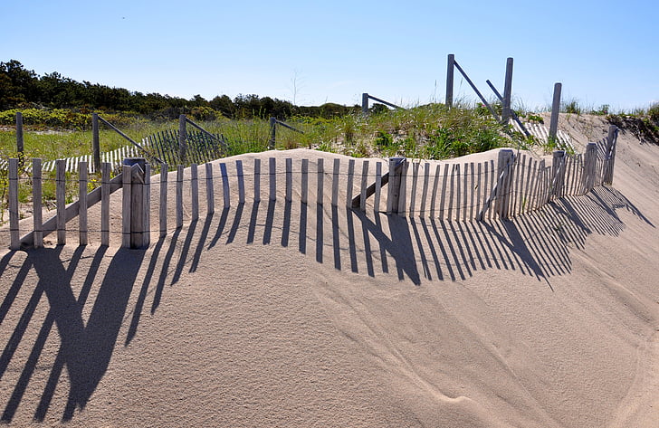 Cape cod, Provincetown, Dune gräs, skuggor, Staket mönster, Sand, staket