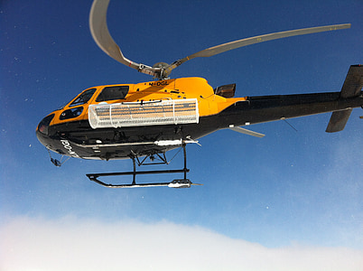 helikopters, slēpju, kalna galā, helikopters, paceļot, zviedru kalns, ziemas, Alpu